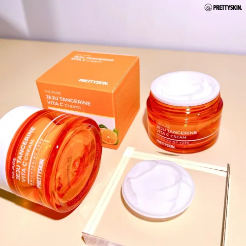 Kem dưỡng da Prettyskin The Pure Jeju Tangerine Vita C 52ml