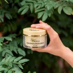 Kem dưỡng sáng body Enova Perfect Whitening Lotion Cream 185g