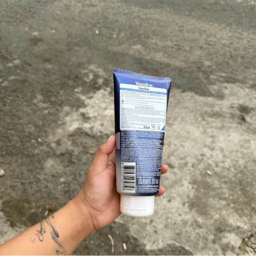 Vaseline Gluta Hya 70X Gluta Hya Dưỡng Thể Màu Xanh