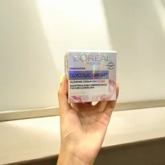Kem dưỡng trắng da ban ngày Loreal Paris Glycolic-Bright SPF 17, 50ml