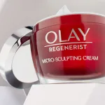 Kem dưỡng ẩm da mặt ban đêm Olay Regenerist Micro-Sculpting Cream 50g