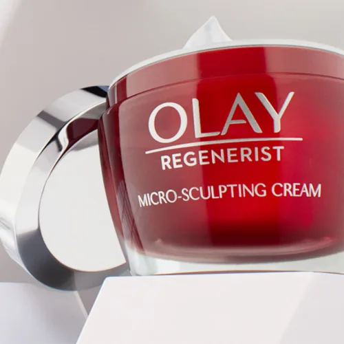 Kem dưỡng ẩm da mặt ban đêm Olay Regenerist Micro-Sculpting Cream 50g