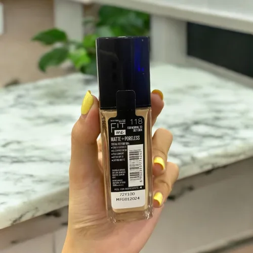 Kem nền Fit Me Matte + Poreless Maybelline New York 30ml SPF22 PA++