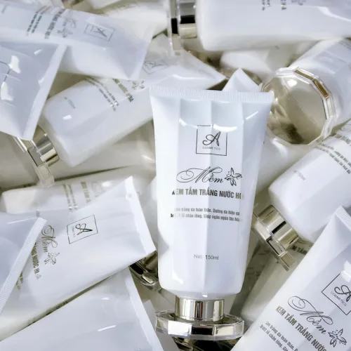 Kem tắm trắng mềm nước hoa A Cosmetics bản 2024