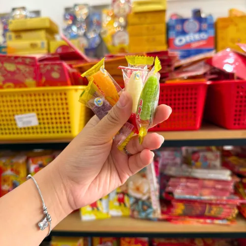 Nguồn hàng sỉ kẹo Dẻo Hàng Xá Bắp Nhiều Màu 200g/Hộp