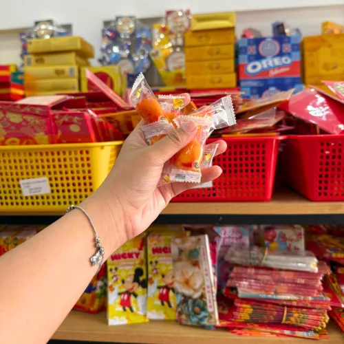 Hộp kẹo dẻo xoài muối ớt hàng xá 200g