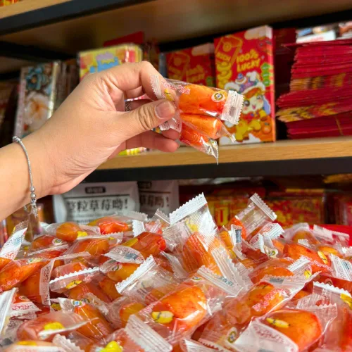 Hộp kẹo dẻo xoài muối ớt hàng xá 200g