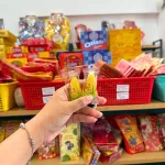 Kẹo bắp bóc vỏ nhân chảy hàng xá 200g/hộp