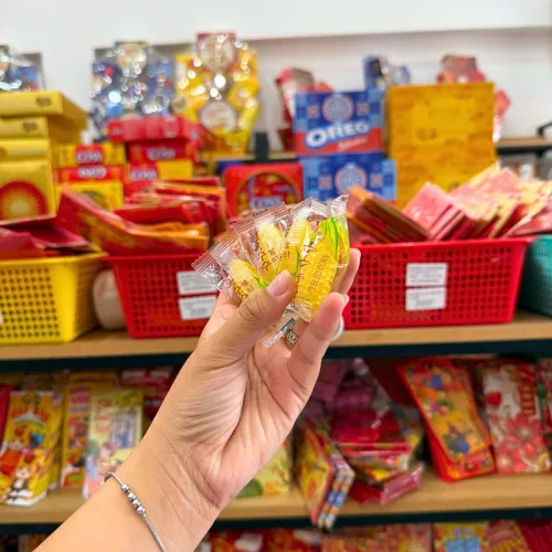 Kẹo bắp bóc vỏ nhân chảy hàng xá 200g/hộp
