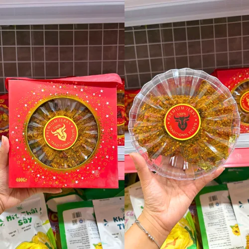 Khô Bò Miếng Úc Đầu Bò Vàng Đen 400g Mẫu Mới - Hộp Quà Tết – một lựa chọn đáng tham khảo trong khô bò úc
