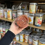 Khô tẩm vị bò thơm ngon đóng hộp PET khối lượng 300g