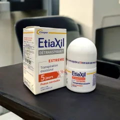 Nơi lấy sỉ lăn Khử Mùi EtiaXil Màu Đỏ 15ml