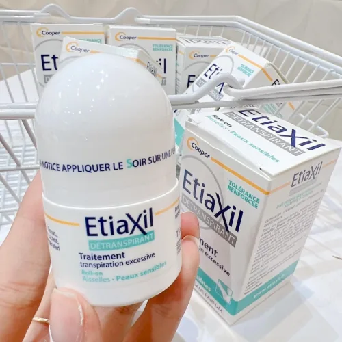 Lăn EtiaXil màu xanh dành cho da nhạy cảm, dung tích 15ml