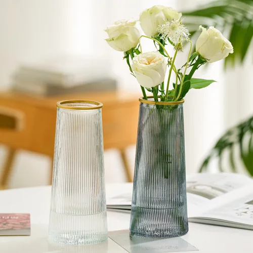 Chuyên sỉ lọ Hoa Thủy Tinh Trụ Sọc Viền Vàng Lucas 21x7x10cm
