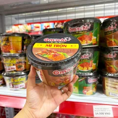 Mì trộn OMACHI vị thịt xiên nướng quy cách tô 105g