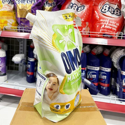 Nước Giặt OMO Matic Cửa Trên Dịu Nhẹ Cho Quần Áo Bé Yêu 3.6kg