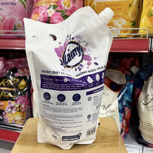 Nước giặt xả LAMY túi 2,1kg với hương nước hoa
