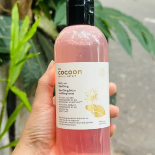 Toner Nước Sen Hậu Giang Cocoon 310ml Cho Da Nhạy Cảm