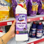 Chỗ sỉ nước Tẩy Bồn Cầu Vim Than Hoạt Tính & Hương Oải Hương 880ml - Chai Màu Tím