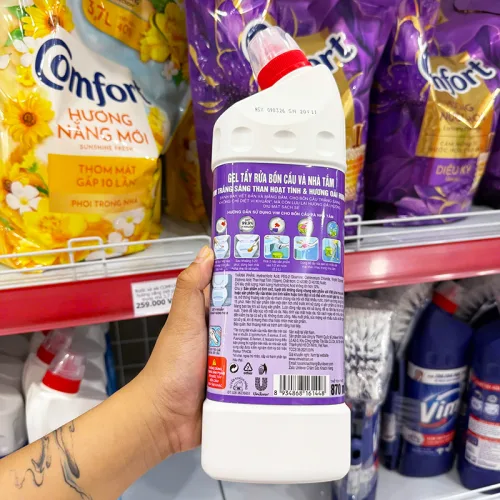 Chỗ sỉ nước Tẩy Bồn Cầu Vim Than Hoạt Tính & Hương Oải Hương 880ml - Chai Màu Tím