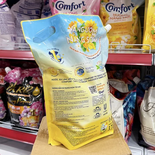 Chỗ sỉ nước Xả Vải COMFORT Hương Nắng Mới Phơi Trong Nhà 3,7 Lít - Túi Vàng