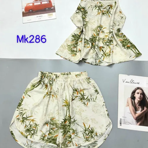 Chọn cách giới thiệu phù hợp với khách mua đồ mặc nhà