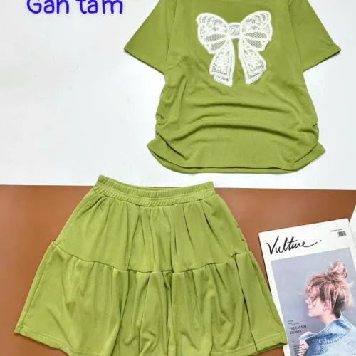Đồ bộ gân tăm quần váy áo in nơ lớn – một lựa chọn đáng tham khảo trong gân tăm