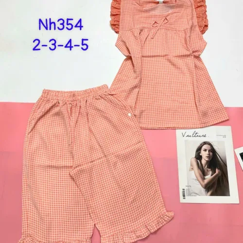 Mẫu quần lửng áo sát nách bèo