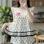 Đồ bộ nữ HT-95239 gồm áo tay cánh tiên và quần đùi chấm bi