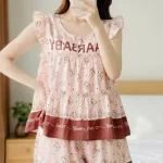Đồ bộ nữ HT-95239 gồm áo tay cánh tiên và quần đùi chấm bi