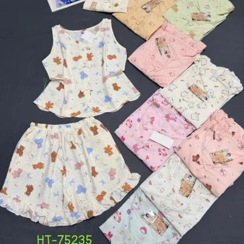 Chỗ sỉ đồ bộ nữ mặt nhà cotton hàn áo sát nách quần đùi HT-75235