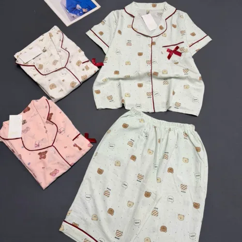 Bộ pijama nữ tay ngắn quần lửng phong cách Hàn Quốc