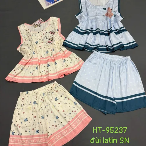 Bộ đồ nữ chất latin HT-95237 gồm áo sát nách và quần đùi