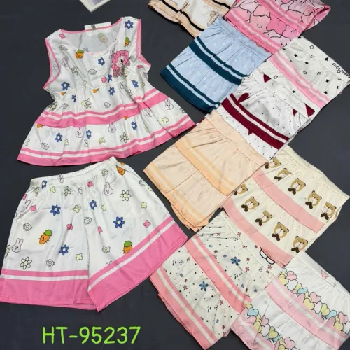 Bộ đồ nữ chất latin HT-95237 gồm áo sát nách và quần đùi
