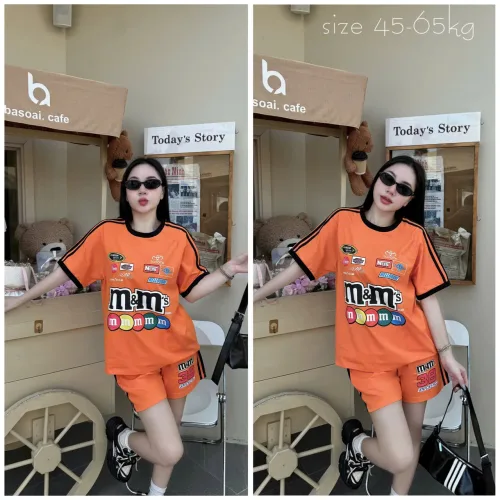 Nhìn vào form áo trước khi chốt mẫu