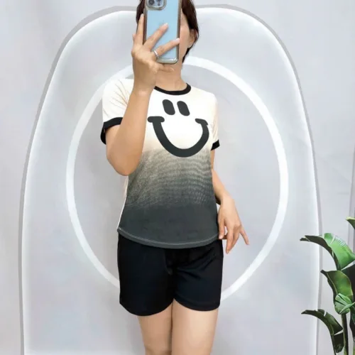 Nguồn hàng sỉ đồ bộ quần đùi  áo tay ngắn in miệng cười – một lựa chọn đáng tham khảo trong đồ bộ thun cotton