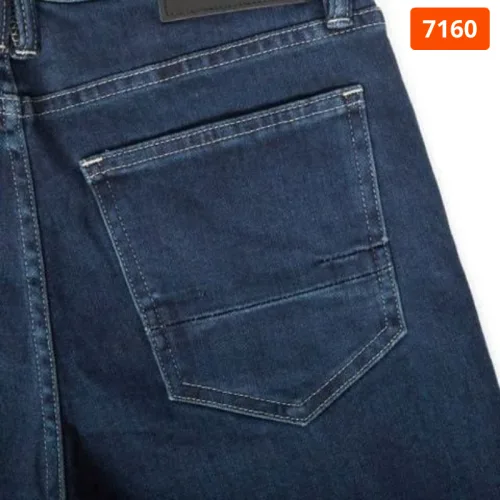 Quần jean nam Old Sailor 7160 dáng dài, form Slim-fit màu xanh đậm