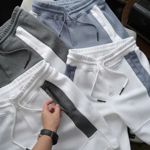 Nguồn hàng sỉ quần Short Nam - Quần Đùi Nam - Quần Nam Chất Liệu Vải Cá Sấu Karo Phối 2 Màu Trẻ Trung Năng Động (Size Từ M - XXL)