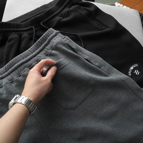 Quần short nam vải thun thêu logo chữ, size 50-80kg