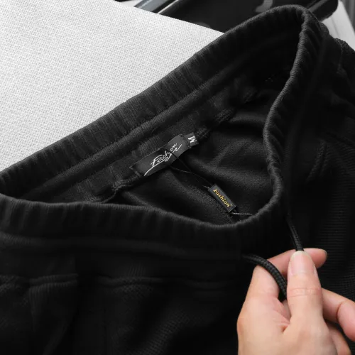 Nơi lấy sỉ quần Short Thun Nam Viền Sọc Ngang New Basic