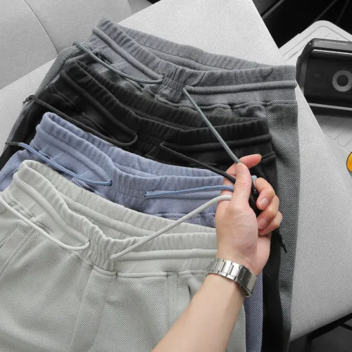 Nơi lấy sỉ quần Short Thun Nam Viền Sọc Ngang New Basic