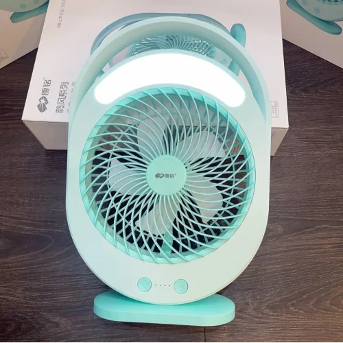 Quạt bàn tích điện F0336 tích hợp đèn LED