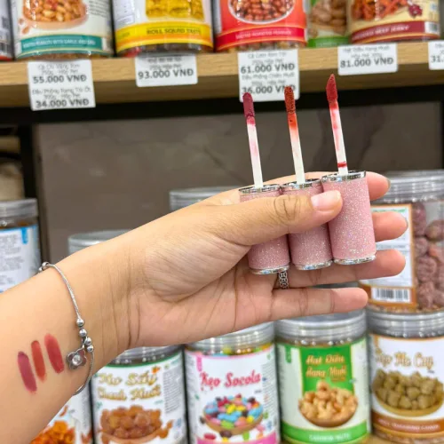 Son môi Love M.O.I màu hồng, không hộp – Son Moi 3 Màu