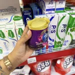 Sáp thơm 180g Ambi Pur Downy Đam Mê, hương nước hoa tím