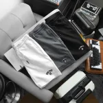 Bộ thể thao nam phối màu, áo thêu chữ và quần short logo