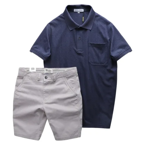 Bộ nam cao cấp: áo thun cổ bẻ túi trước ngực và quần short kaki, có size 3XL