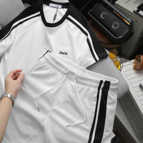Chuyên sỉ set Bộ Nam Áo Thun Cổ Tròn Phối Sọc Vai Áo Và Thêu Chữ Pack Trước Ngực + Quần Short Thun Nam Phối Sọc Hai Bên Quần Có Big Size