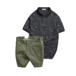 Set nam áo polo cổ bẻ in họa tiết phối quần short kaki co giãn, size 36