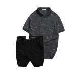 Set nam áo polo cổ bẻ in họa tiết phối quần short kaki co giãn, size 36