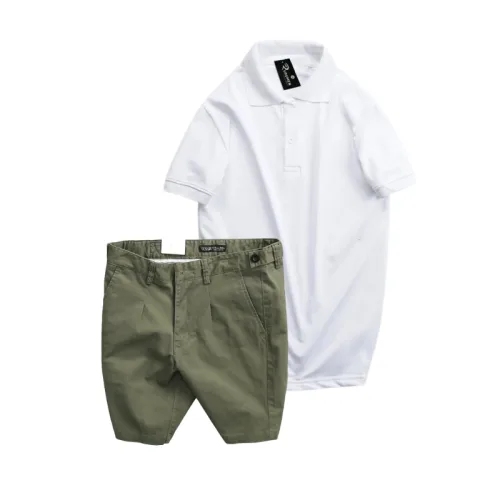 Set nam áo polo cổ bẻ trơn và quần short kaki phối nút, size 36